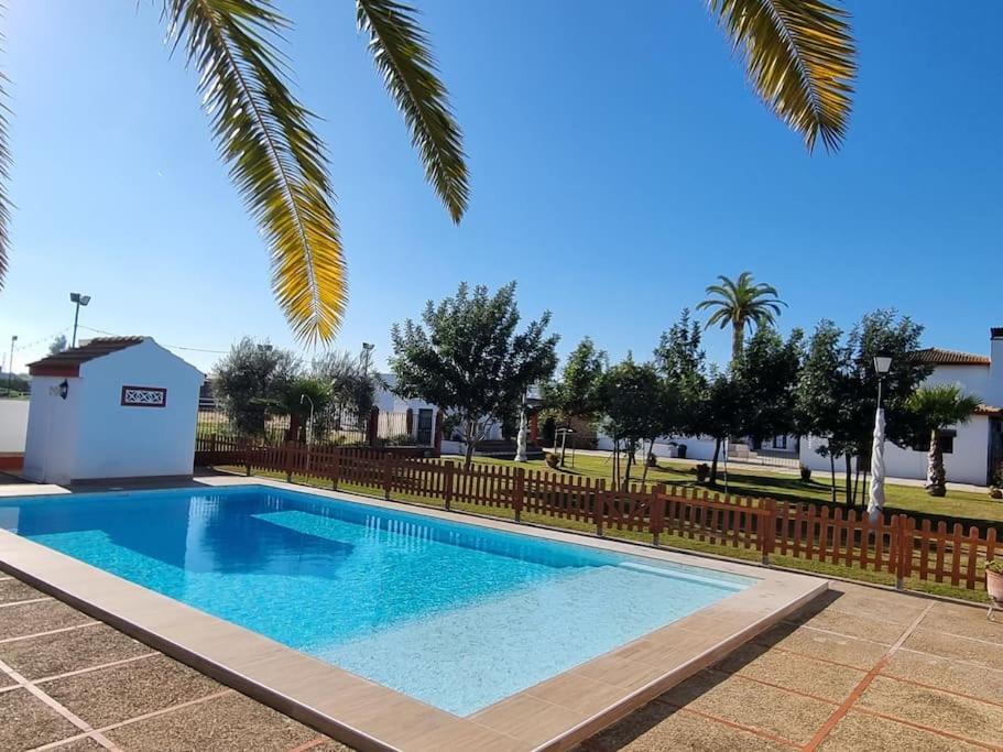Вилла Finca Campo Alegre Утрера Экстерьер фото