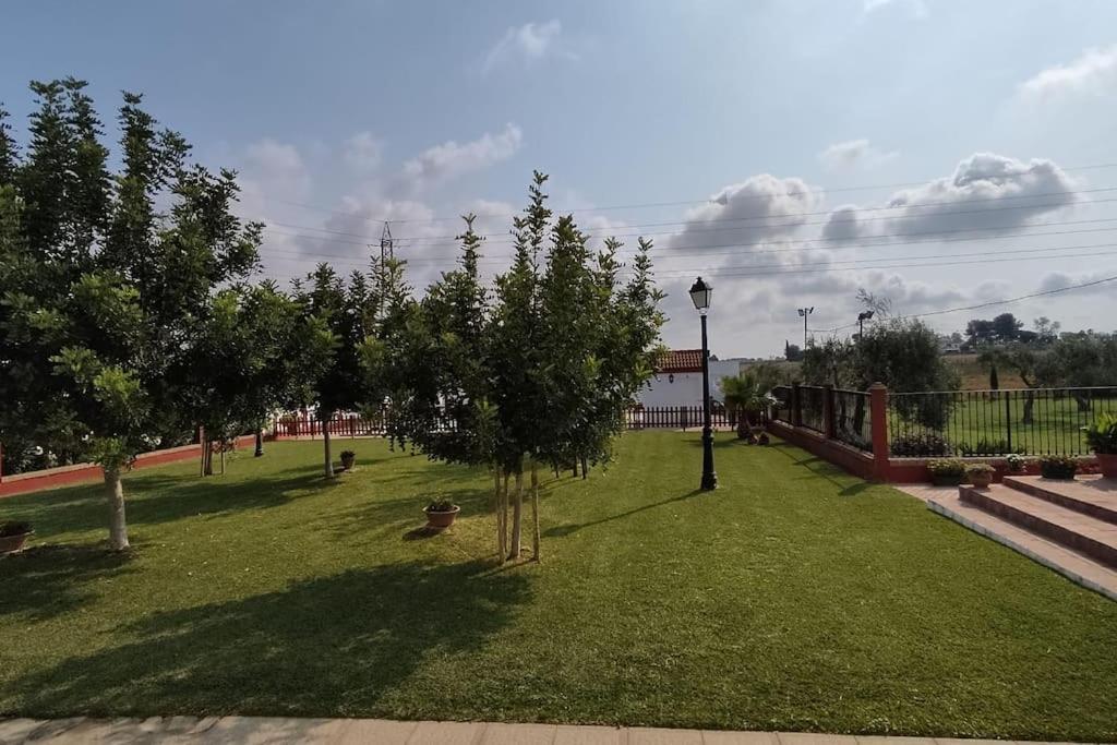 Вилла Finca Campo Alegre Утрера Экстерьер фото
