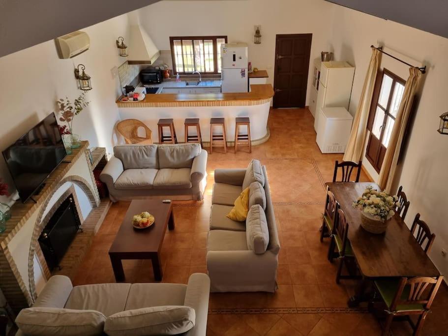 Вилла Finca Campo Alegre Утрера Экстерьер фото